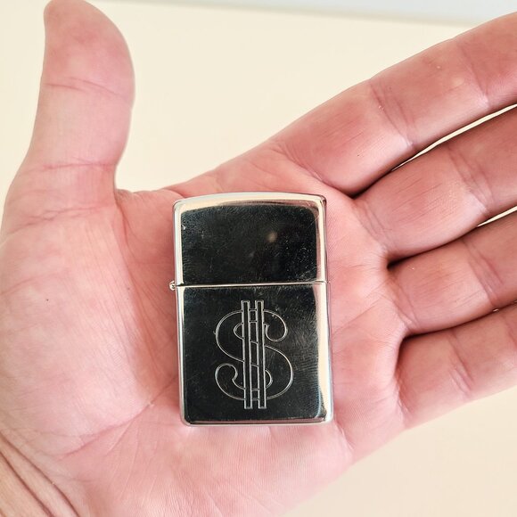 1996 Zippo Lighter, High Gloss Mirror Finish, Chrome With $ Dollar Sign Made USA - Picture 3 of 10